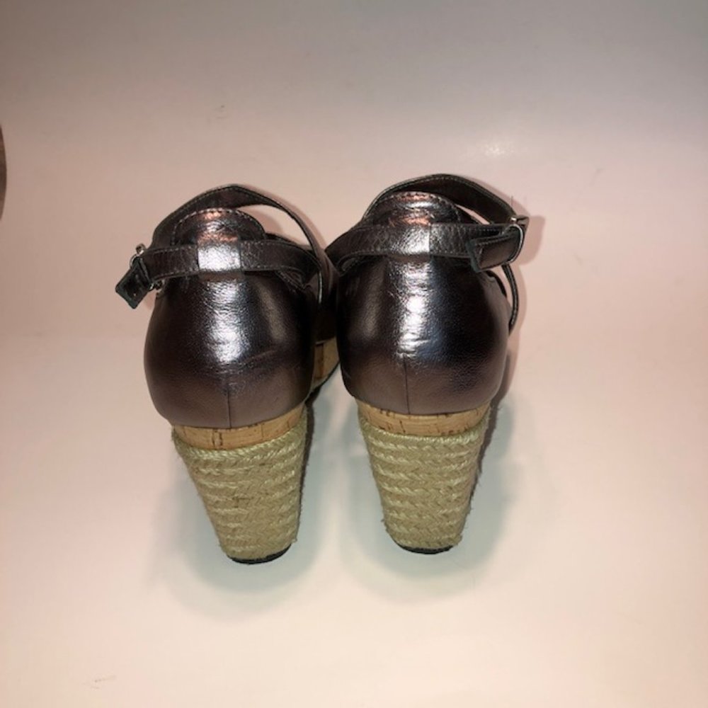 Sz 8 Cole Haan Air Marisa Silver Gunsmoke Wedge Sandals NWOT - Picture 16 of 16